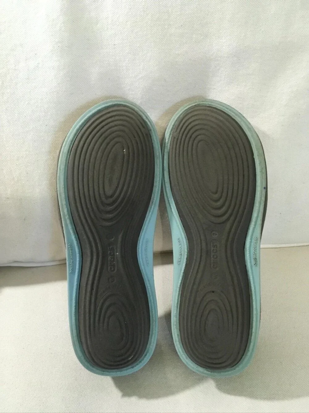 Crocs Tone Julia Flat Shoes Sz 7